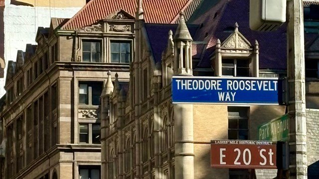 01781715-A166-7FBF-1022FD1BCECCB965