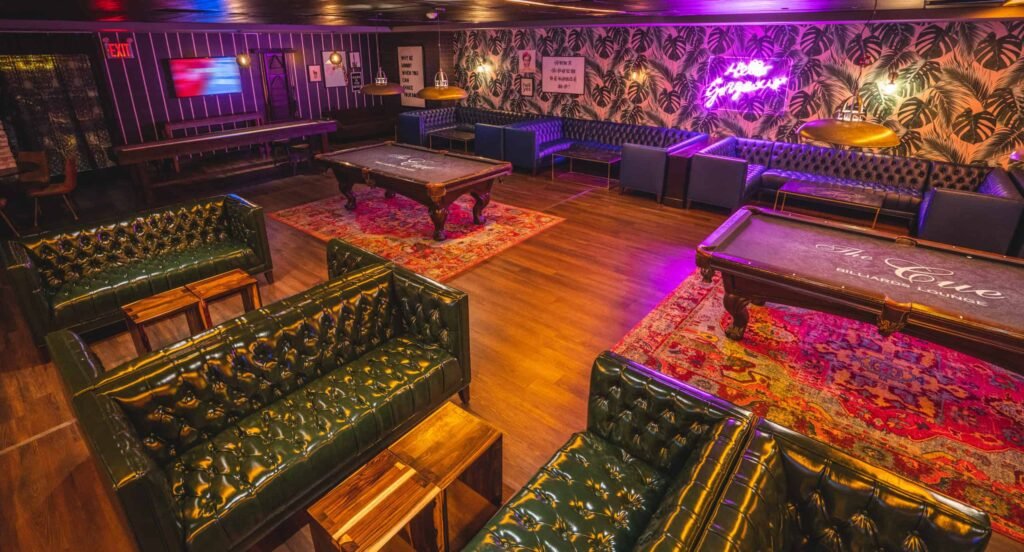 Frames-Bowling-Lounge-scaled