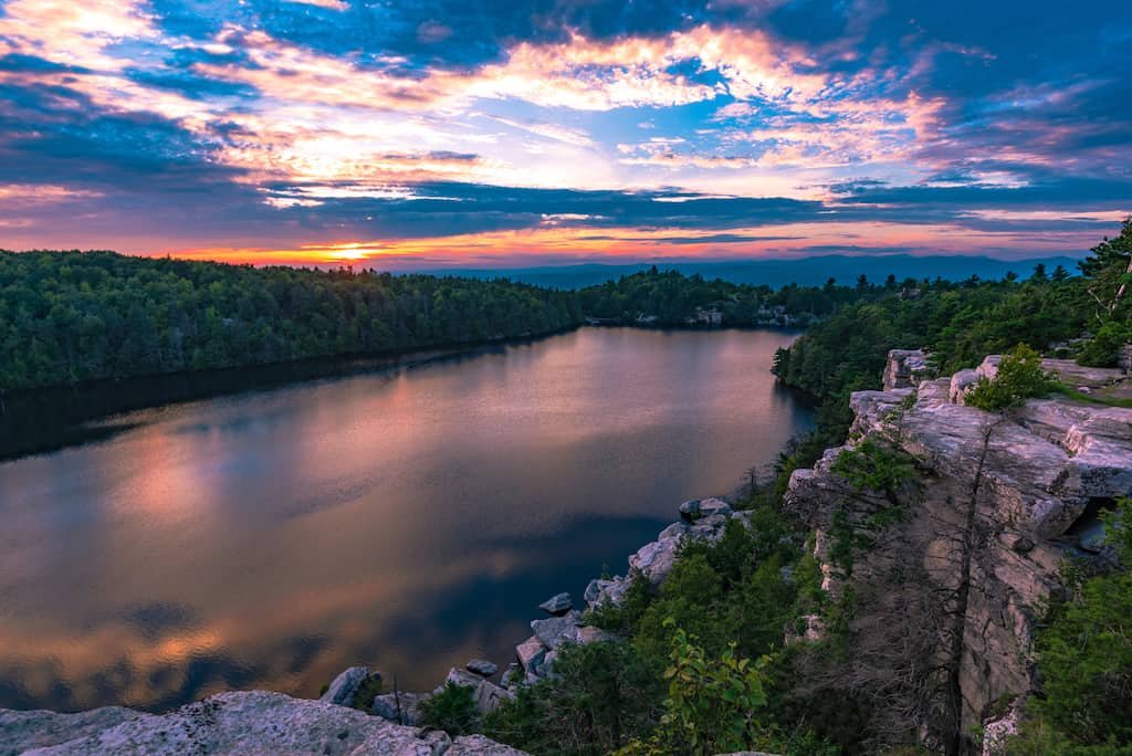 Lake-Minnewaska-depositphotos.jpg