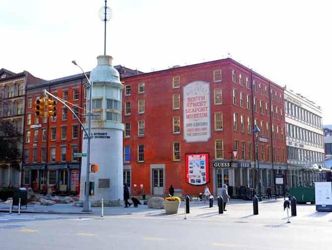 South-Street-Seaport-in-New-York-Museum.jpg