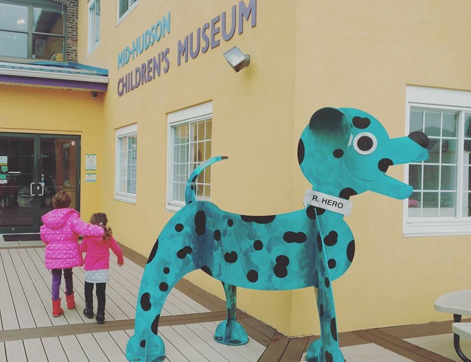 midhudson20children20museum20stella20and20jojo20outside.jpg